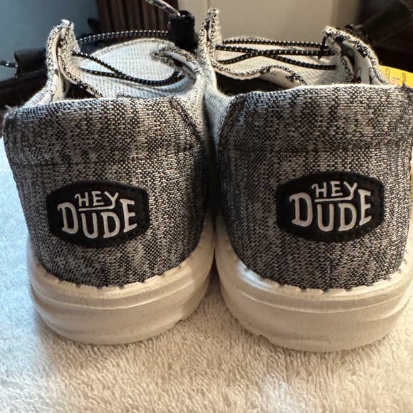 NWT Women’s Hey Dude Wendy Size 8 - Picture 2 of 5
